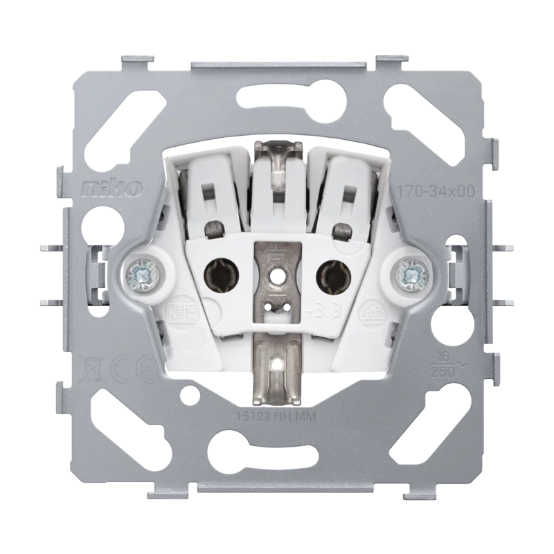 Base for socket outlet with side earthing, flush-mounting depth