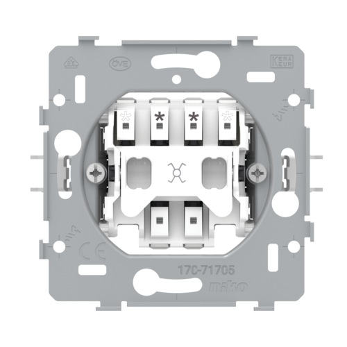 Base for an intermediate switch or intermediate pull switch 10 A, plug ...